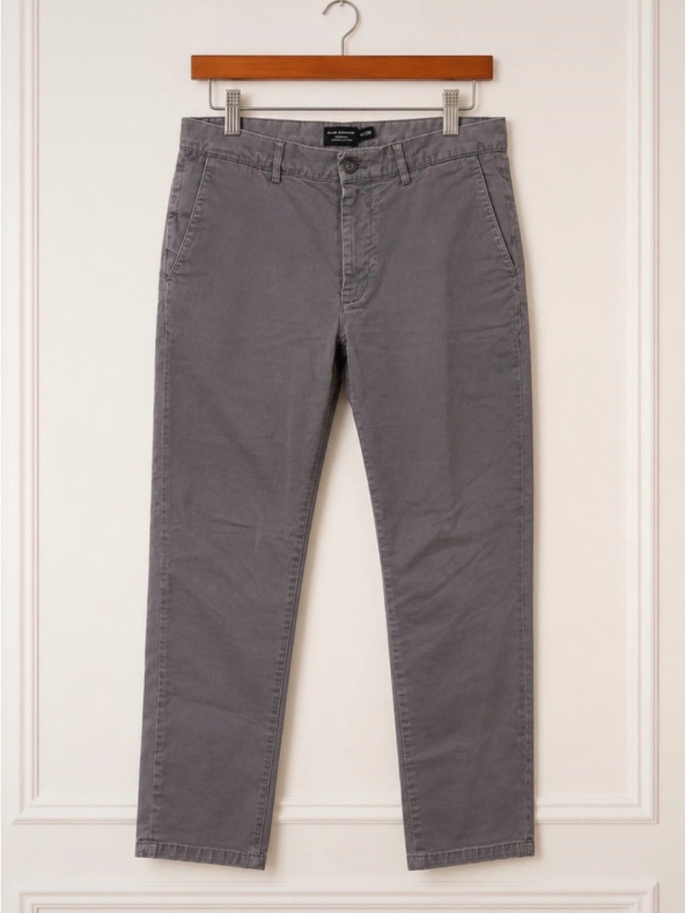 Ralph Lauren’s Club Monaco Connor Modern Slim Fit Stretch Chino Pants Old Money